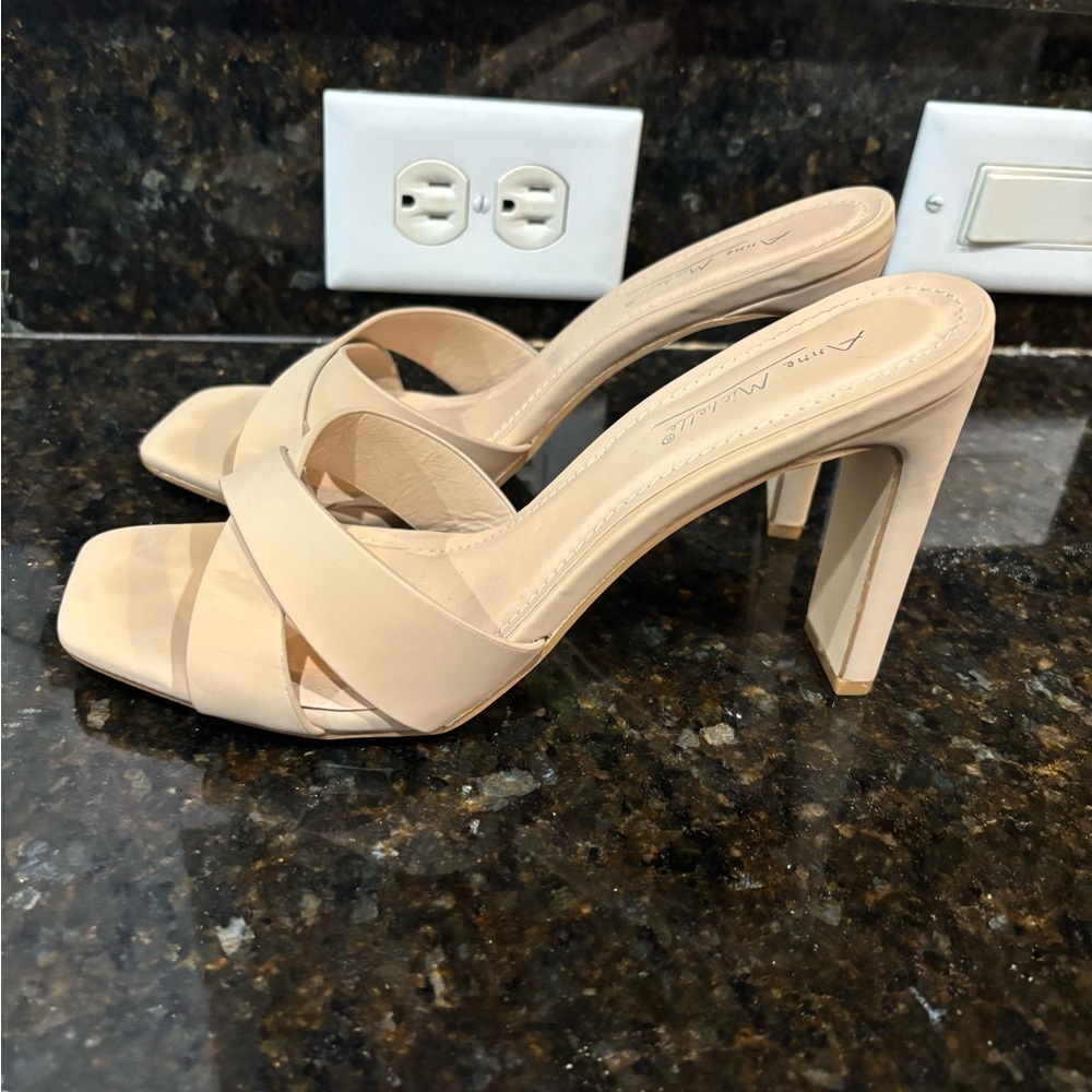 NWOT Anne Michelle Nude Heels - Picture 4 of 6
